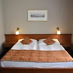 Arbes Hotel 3*