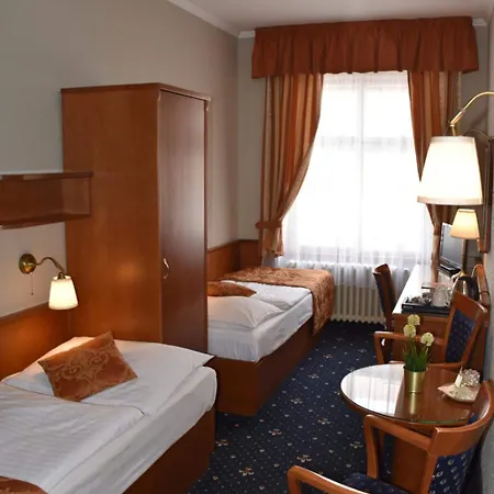Hotel Arbes 3*