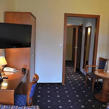 Arbes Hotel