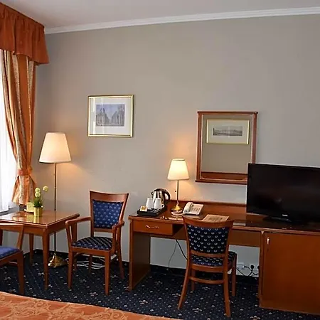 Arbes Hotel