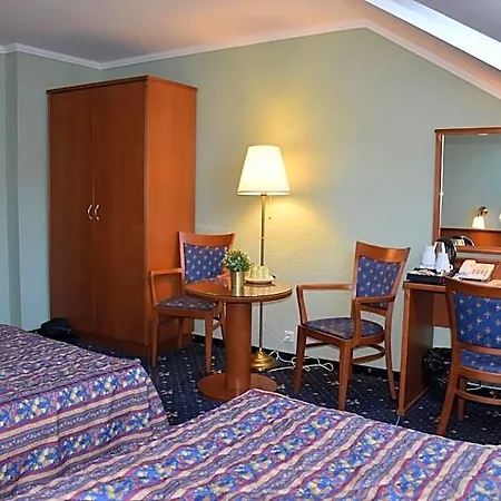 Arbes Hotel 3*