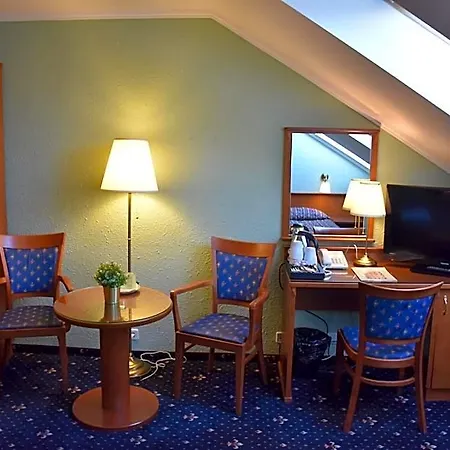 Arbes Hotel 3*