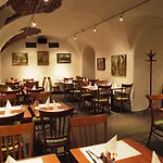 Hotel Arbes 3*